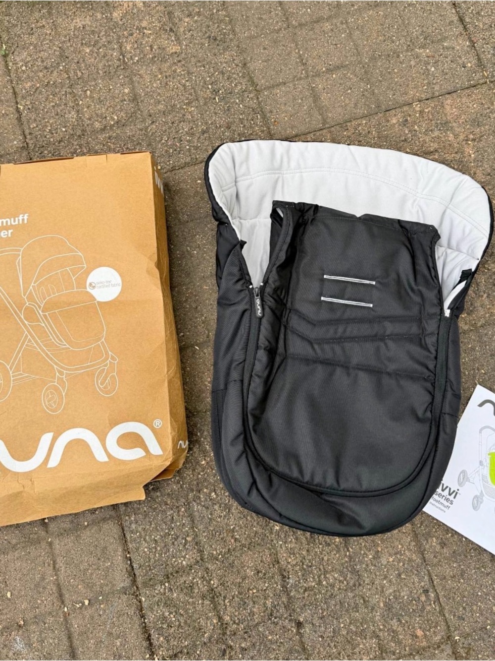 Nuna IVVI Black Footmuff- like new!